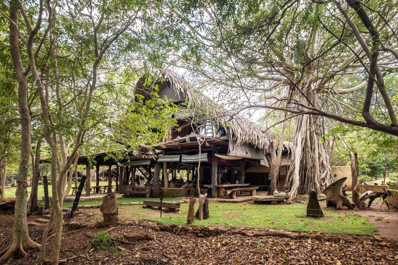 Banyan Camp Villa Hambegamuwa Exterior foto