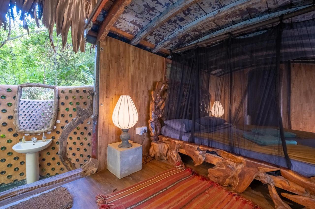 Banyan Camp Villa Hambegamuwa Exterior foto