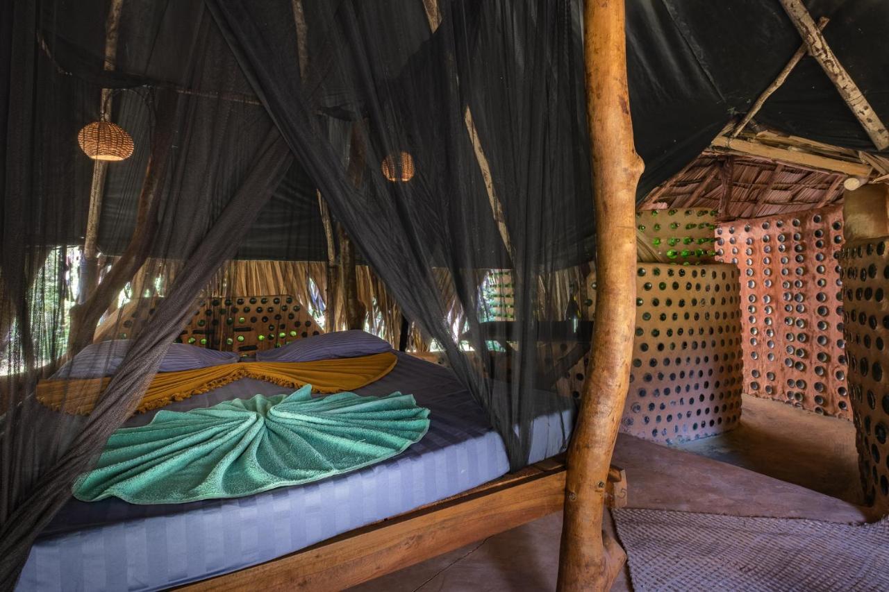 Banyan Camp Villa Hambegamuwa Exterior foto