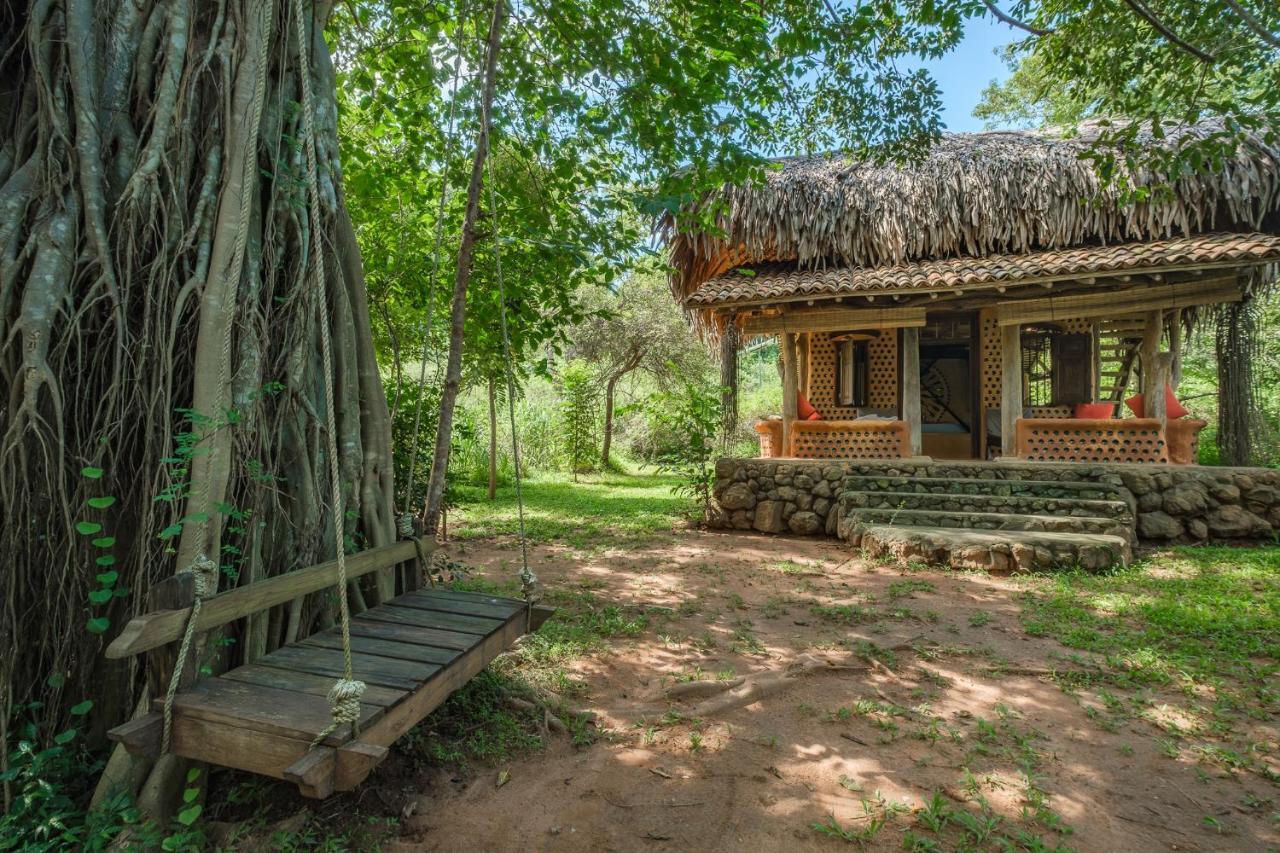 Banyan Camp Villa Hambegamuwa Exterior foto