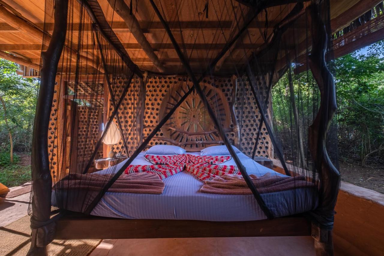 Banyan Camp Villa Hambegamuwa Exterior foto
