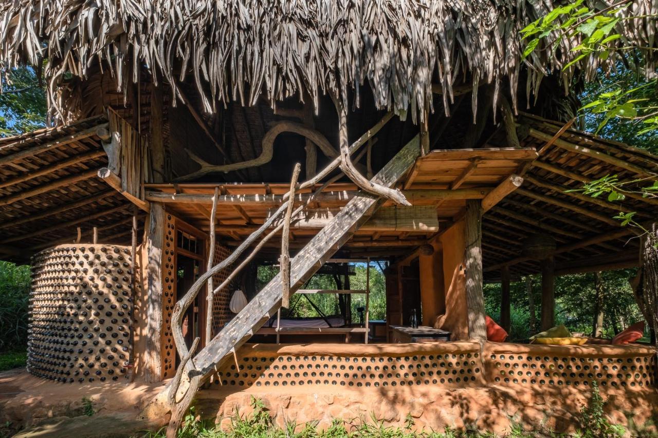 Banyan Camp Villa Hambegamuwa Exterior foto